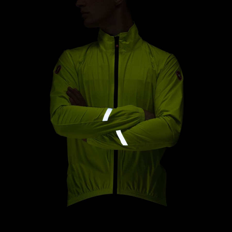 Light Green Men Castelli EMERGENCY 2 RAIN Protection | 053729-GKN